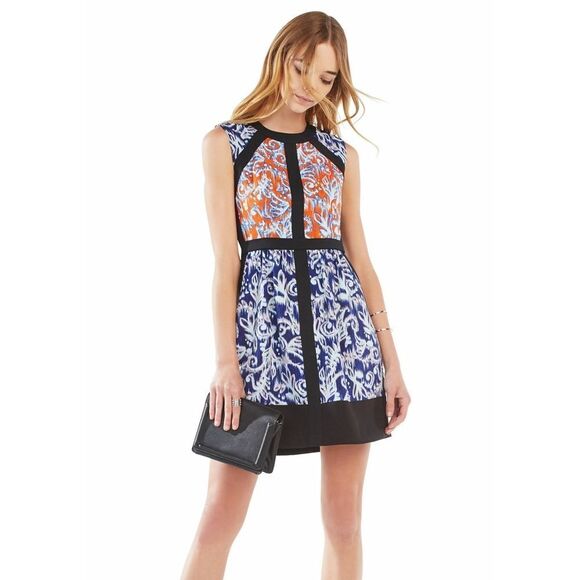 New! BCBGMAXAZRIA Women's Donatella Ikat Print Dress with Pocket Size 8 - Picture 6 of 7
